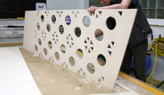 Wycinanie paneli na wystawę Skody dla PanGenerator